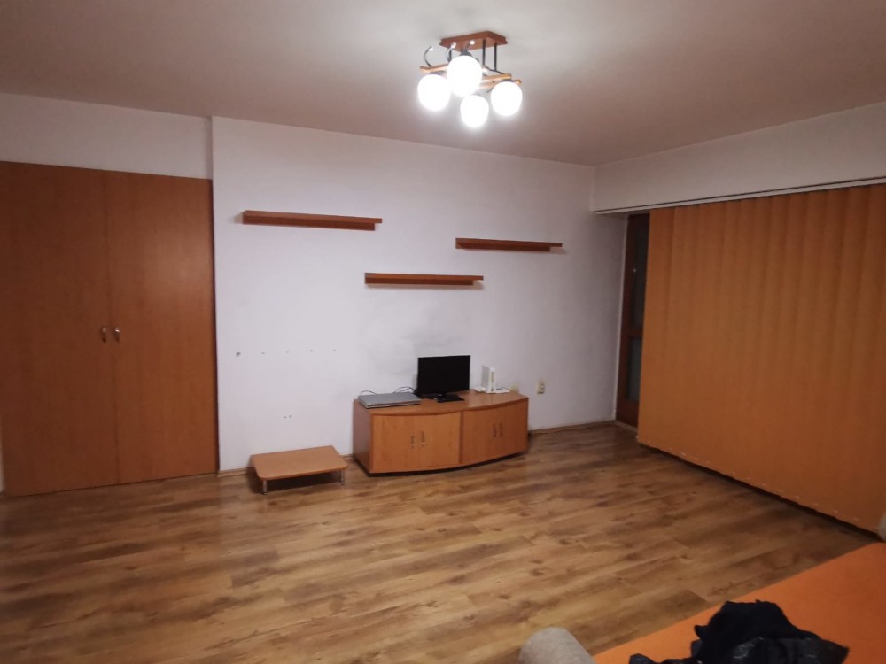 Apartament cu o camera de inchiriat Micro 13